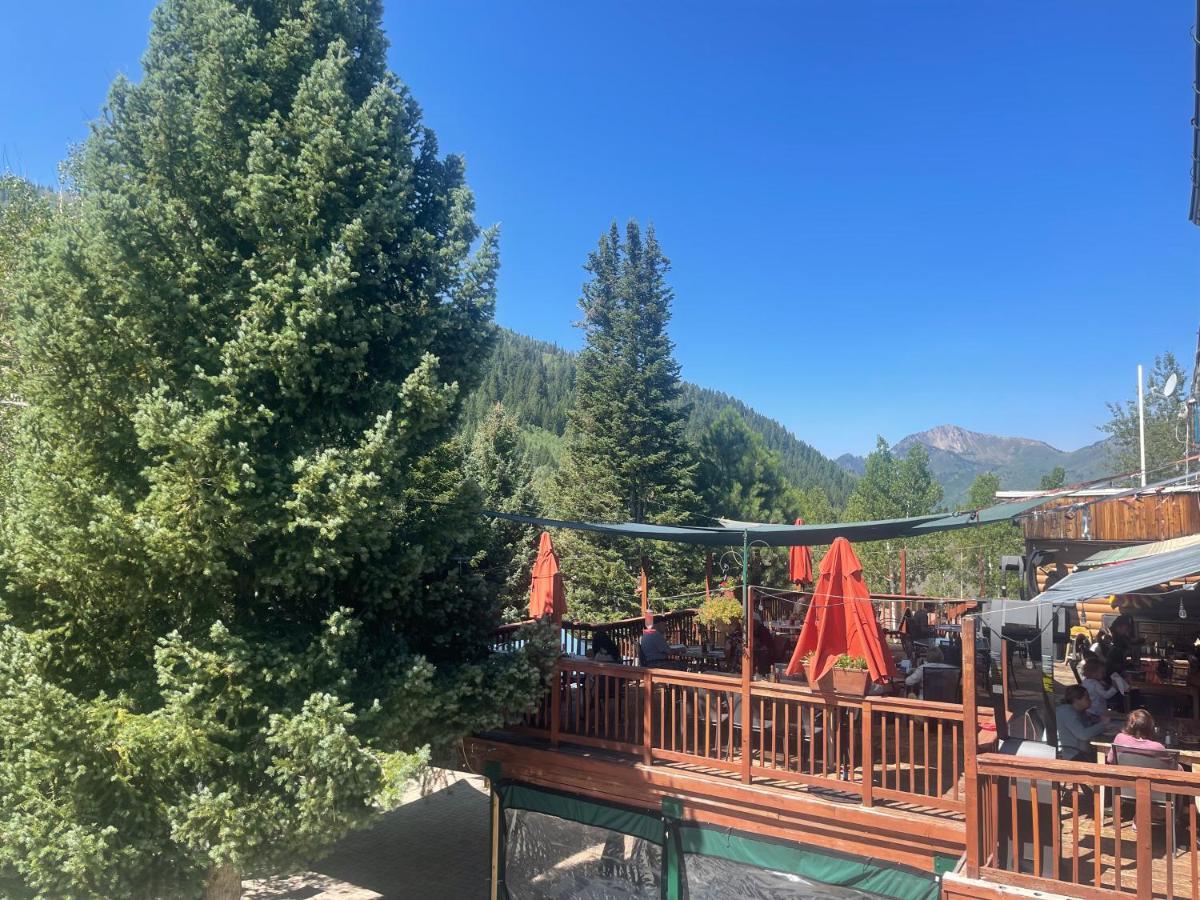 Silver Fork Lodge & Restaurant Brighton Bagian luar foto
